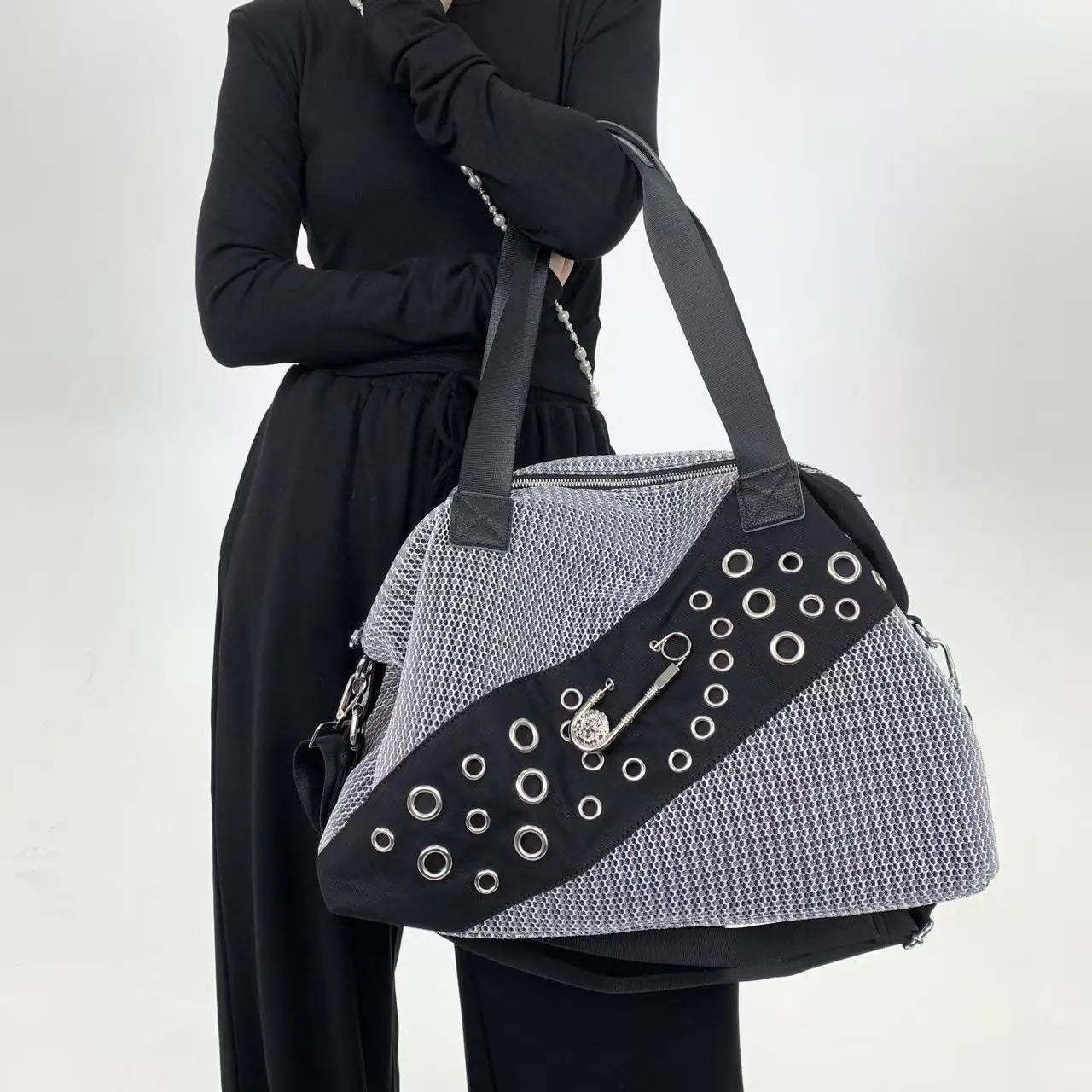 Y2K Women's Street Personalized Millennium Spicy Girl Tote Bag with Pin Splicing Large Capacity Single Shoulder Crossbody Bag
